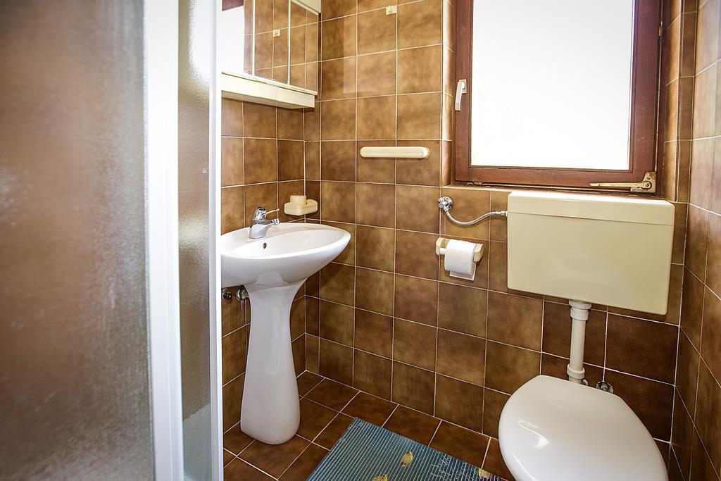 Apartmani Ana Juranic Jurandvor Buitenkant foto